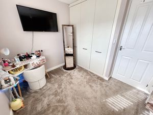 Bedroom- click for photo gallery
